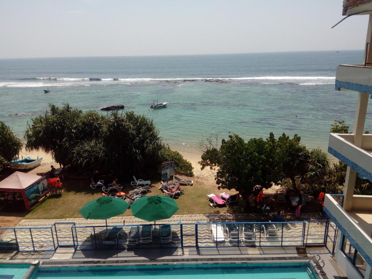 Paradise Beach Resort & Diving School Mirissa Exterior photo